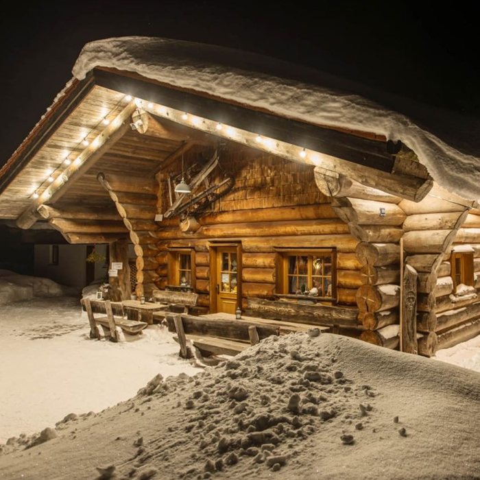 Wanderreitroute Donau-Wald. Natur pur im Sattel: Entdecken Sie das „Grüne Dach Europas“ bis zum Donaustrom. Fernreiten in Bayern: Vom Nationalpark-Fels bis zum sanften Ufer der Donau.