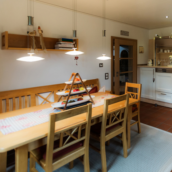 Makulatur, deutlich, reduziert, Produktivität, Steigerung, Neu, Generation, Speedmaster, ökologisch, Fußabdruck, Produktion, Heidelberg, erheblich, verringert, komplett, Anleger, verbessert, Lackwerk, älter, signifikant, hochsommerlich, Temperatur, Express, Digitaldruck, zuverlässig, Copyshop, Fotokopie, Ausdruck, Bachelorarbeit, Banner, Roll Up Display, T-Shirt, Poster, Leinwand, Aufkleber, Einladungskarten, Fotokalender, Flyer, Visitenkarten, drucken, scannen, digitalisieren, binden, laminieren, heften, lochen, falzen, schneiden, nuten, Drucksache, Wunsch, sofort, CAD, Plots, Baupläne, falten, schnell, direkt, privat, geschäftlich, Bedarf, Mitnehmen, Druckqualität, Musterdruck, überzeugen, perfekt, gebunden, Hardcover, Masterarbeit, Master-Thesis, Dissertationen, Doktorarbeit, höchstem, Overnight, Service, Motiv, Foto, Handumdrehen, Druckdatei, E-Mail, abholen, Junggesellenabschied, Kegeltour, Grafikdesign, Entwurf, fertig, Druckvorlage, Editorialdesign, Editorial Design, grafisch, Gestaltung, Zeitschrift